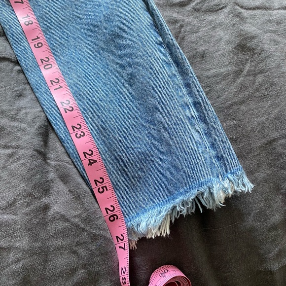 Vintage Levi’s Jeans - Picture 6 of 6